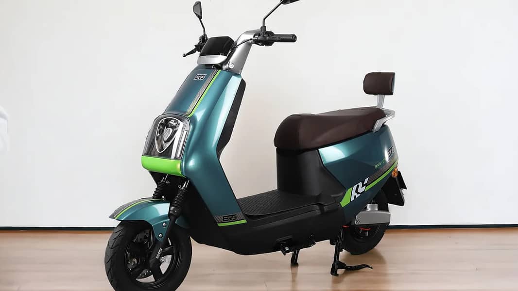 BRG EV SCOOTER DS11, Electric Bikes, Electric Scooty/scooties 2025 13