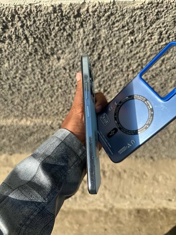 Infinix Note 30 for sale 4