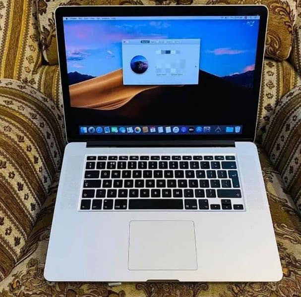 MacBook Pro 2015 10/10 0