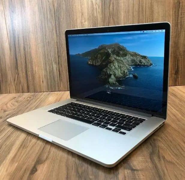 MacBook Pro 2015 10/10 1