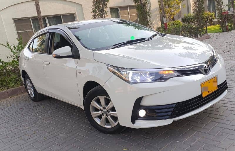 Toyota Corolla GLI 2018 Auto 2