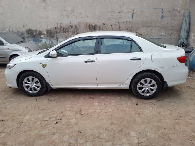 Toyota Corolla XLI 2013 3