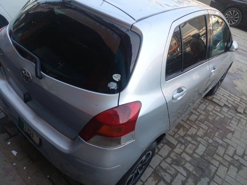 Toyota Vitz 2008 3