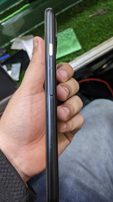 Google Pixel 4a5g 3