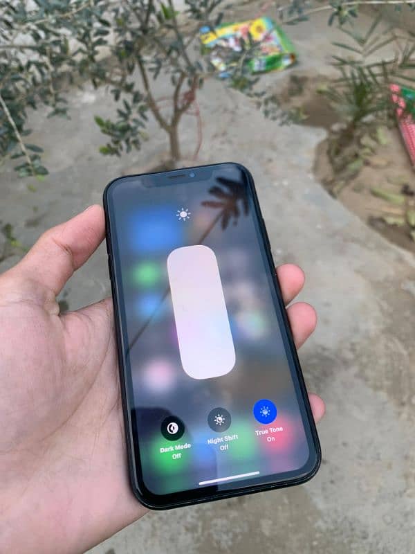 iphone XR non PTA jv battery health 82 water pak all okay. urgent sale 3