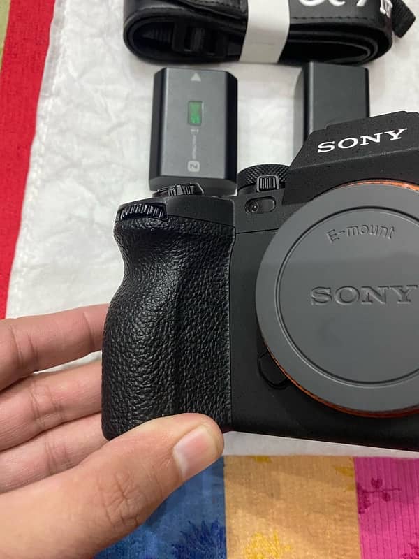 Sony a7 iv / mark 4 / a7 4 Body.  Like Brand New 6