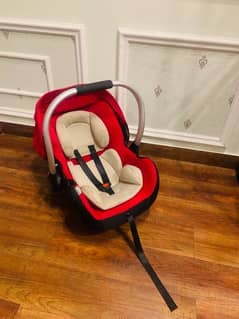 baby carrier / car seat