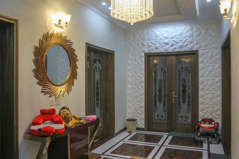 1 Kanal Fully Furnished House Slightly Used House For SALE In Wapda Town Phase 1 23