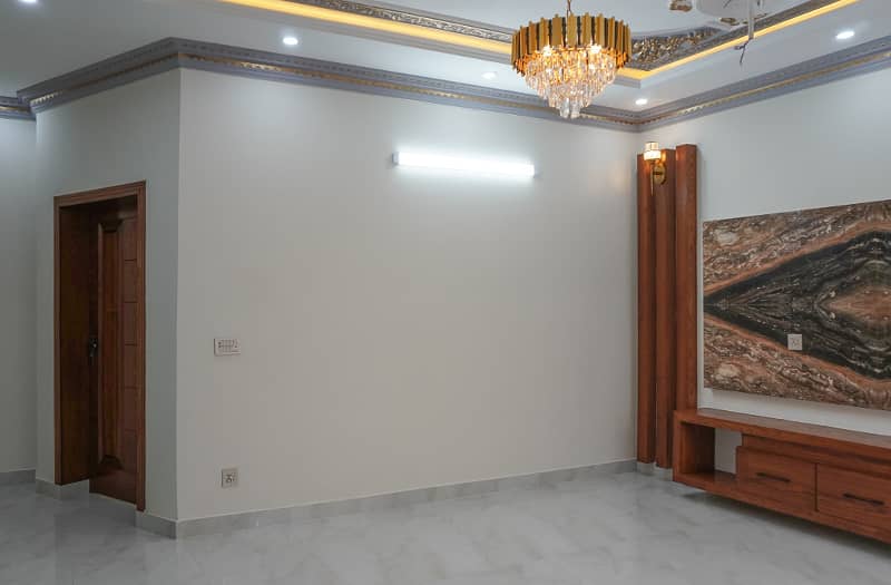 10 Marla Corner Brand New House For SALE In Wapda Town 30