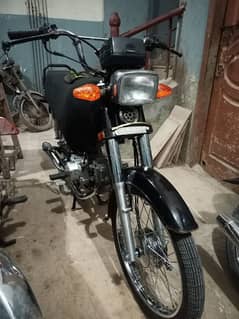 UNIQUE 70CC BIKE SHOWROOM CONDITION