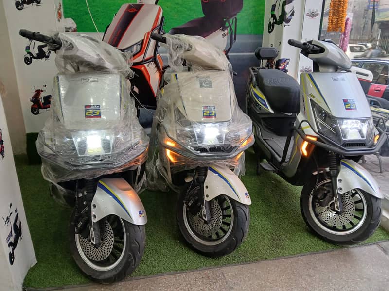 BRG EV SCOOTER ES20, Electric Bikes, Electric Scooty 2025 1