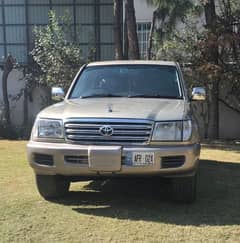 Toyota Land Cruiser 2004 model