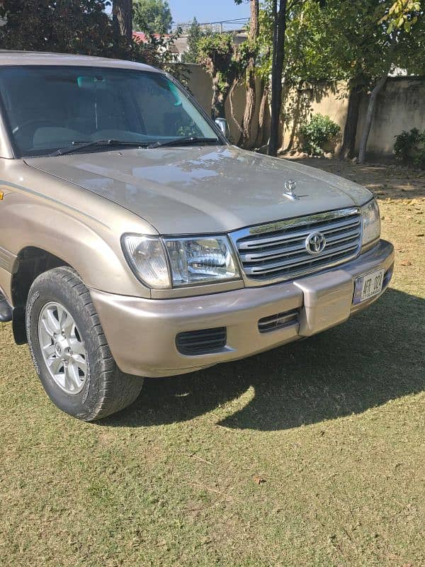 Toyota Land Cruiser 2004 model 1