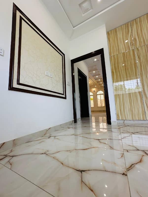 5 MARLA PRIME LOCATION NEAR TO PARK BRAND NEW HOUSE FOR SALE IN DHA RAHBAR BLOCK P 8