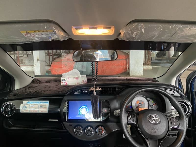 Toyota Vitz 2018 4