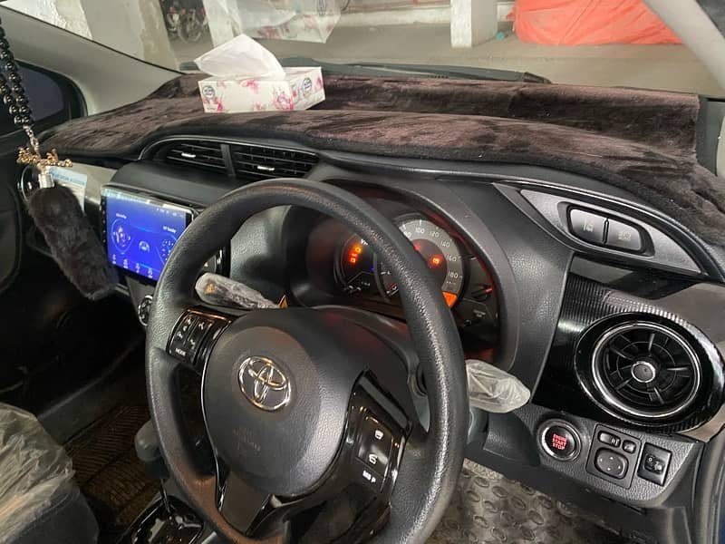 Toyota Vitz 2018 5