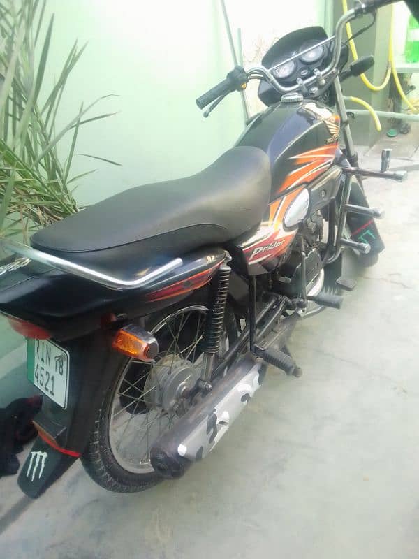 Honda pridor 100cc. . 2018model. 1