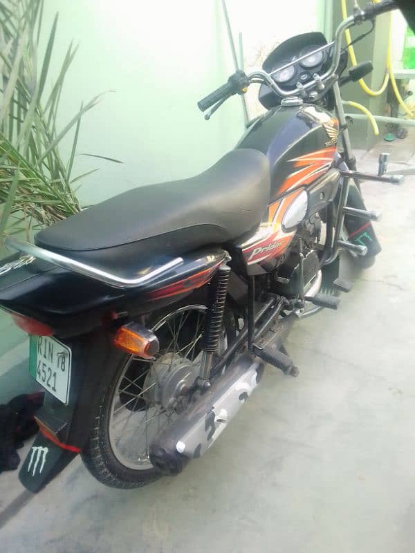 Honda pridor 100cc. . 2018model. 2