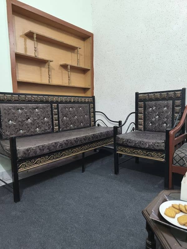 5 seater iron sofa set 0