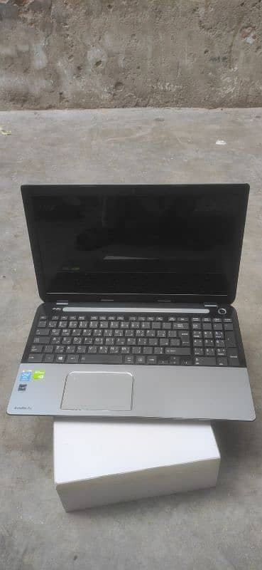 Toshiba Satellite pro L50 core i7 4th gen 8gb ram 128gb ssd 700gb hard 7