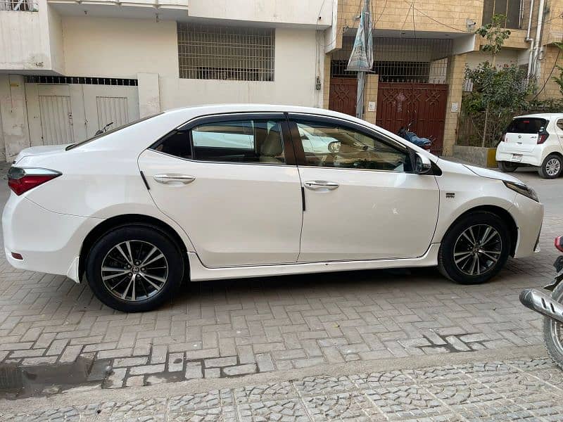 Toyota Corolla Altis 2017 8