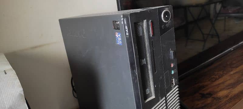 Lenovo Desktop 1