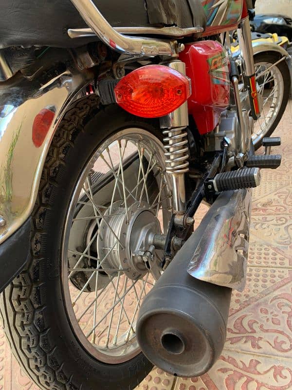 "Used Honda 125 for Sale – Excellent Condition" 4