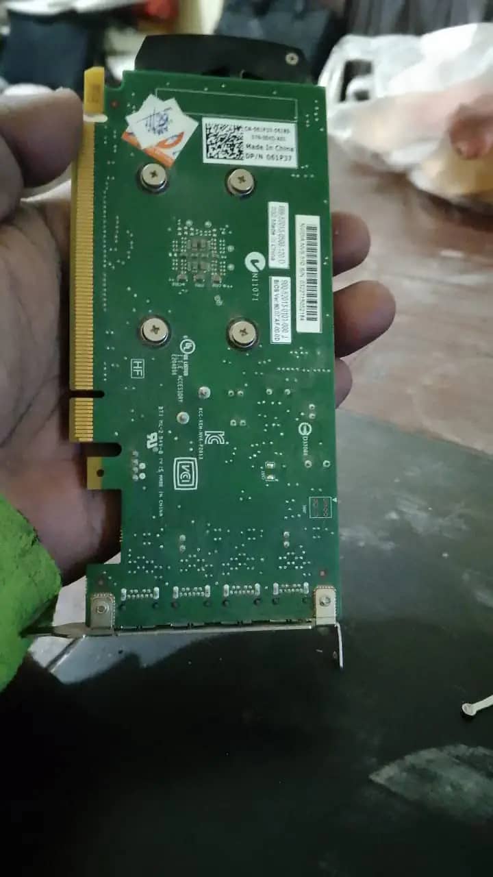 2 GB graphic card 2