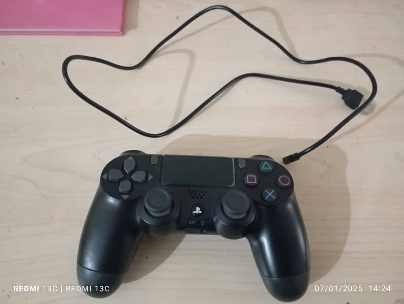 • Premium • Dualshock 4 • Wireless PS4 Controller • Bluetooth • Wired 8