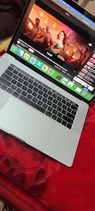 MacBook 2018 Model 3