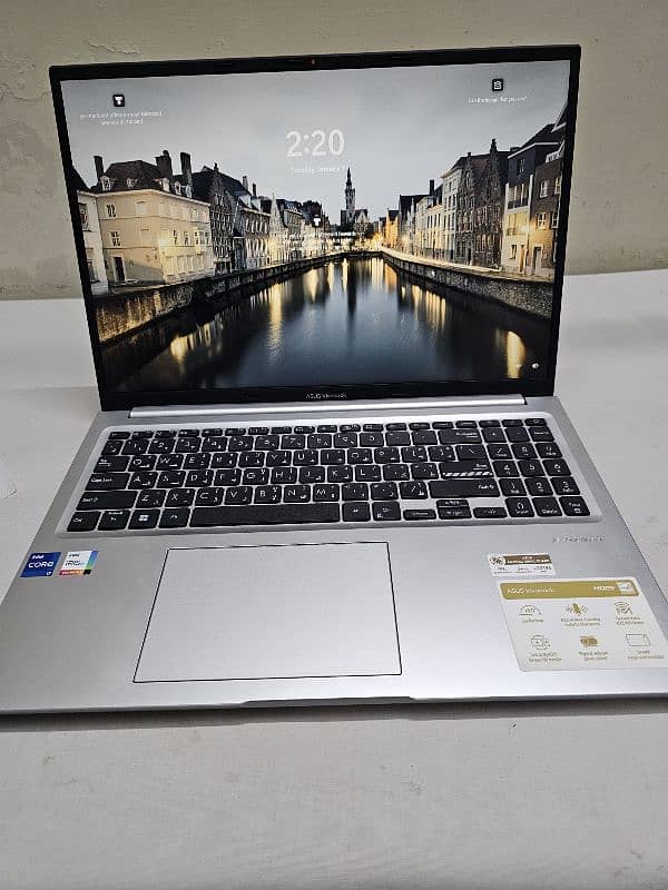 Asus vivobook i7 13th gen 0