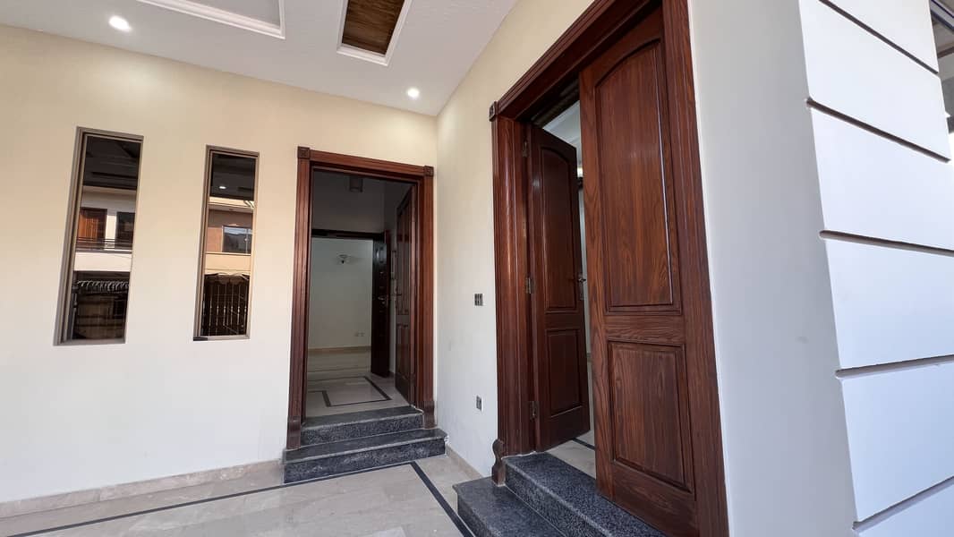 7 Marla double story house For sale in G-13 Islamabad 7