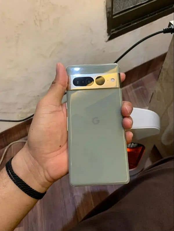 Google pixel 7 pro 12/128 10by10 conditions 1