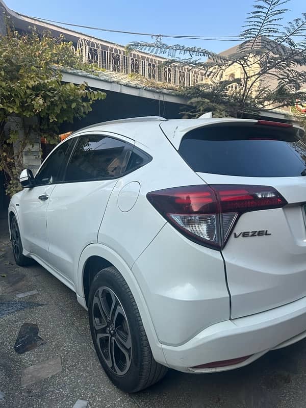 Honda Vezel 2016 12