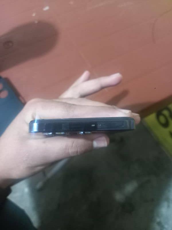 infinix not 30 phone with 45 w fast charger condition saff hai 3