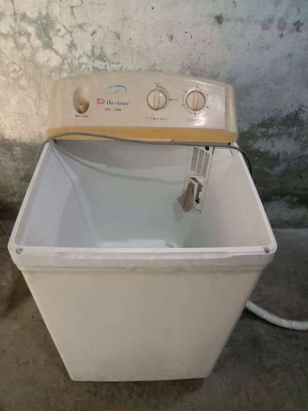 dawlance washin machine urgent for sale 03214370879 1