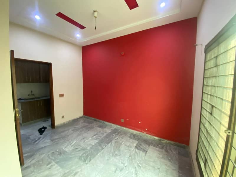 Beautiful Independent 3 Bed 2.5 Marla Full House For Rent Ali Park Near Bhatta Chowk ( Gas Available ) 6