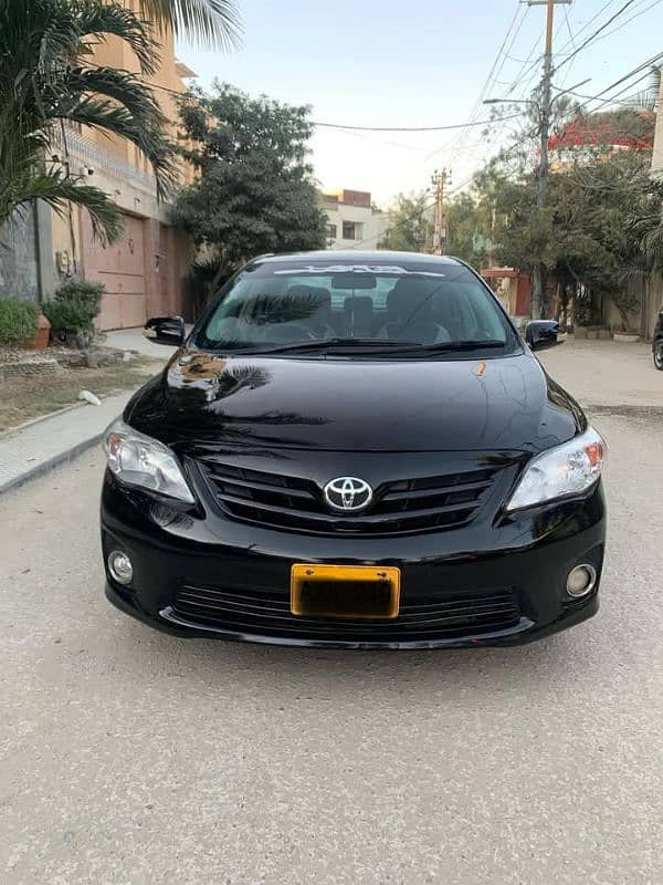 Toyota Corolla GLI model 2011 reg 2012 automatic 1