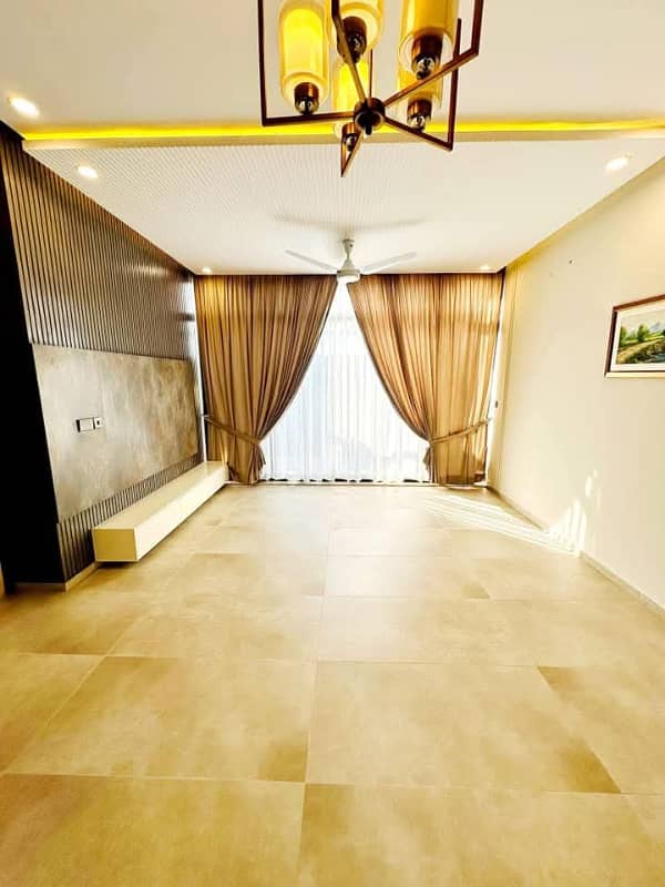 1 Kanal Beautifully Designed Modern House Upper Portion For Rent In DHA Phase 8	Price Negotiable 2