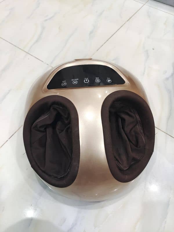 foot massager premium quality in best condition and price 2