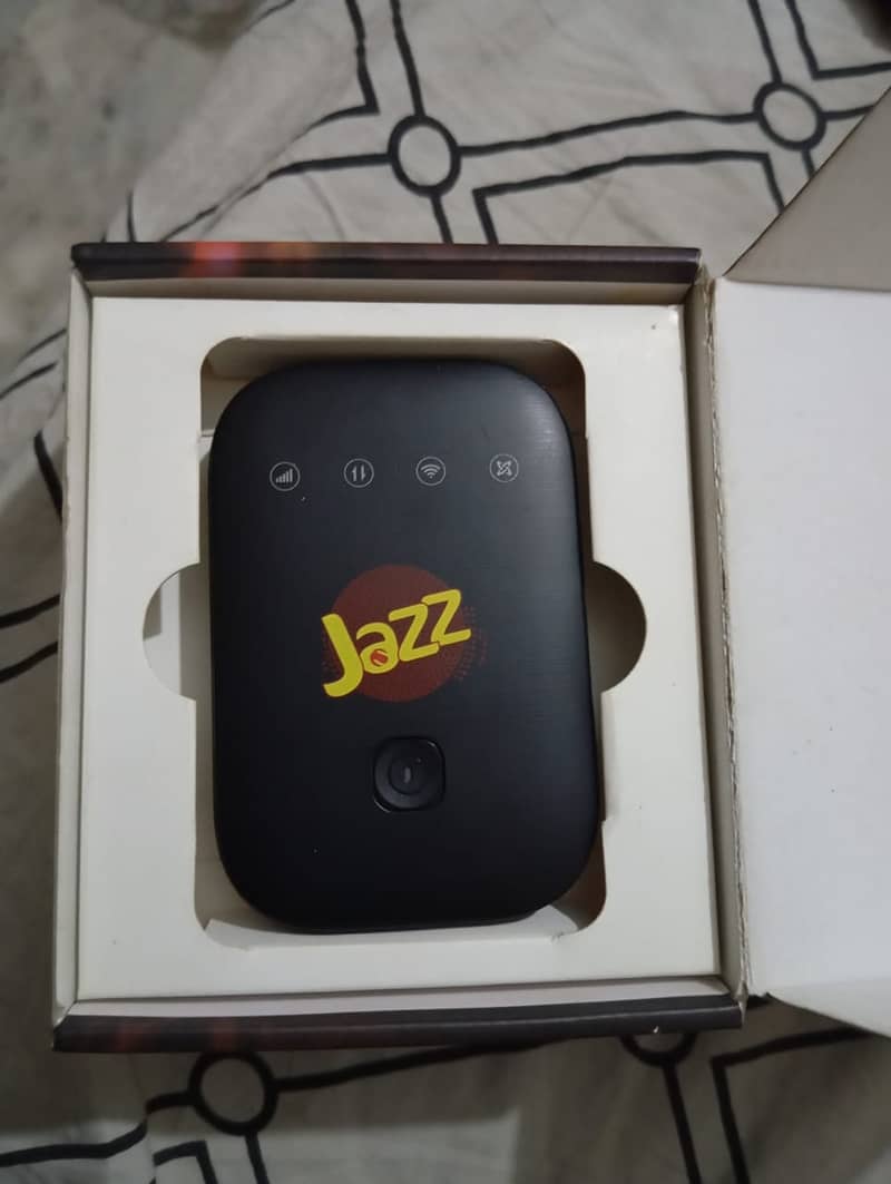 Jazz 4g Device box pack not used singel time urgent sale!!!!!!!!!!! 2