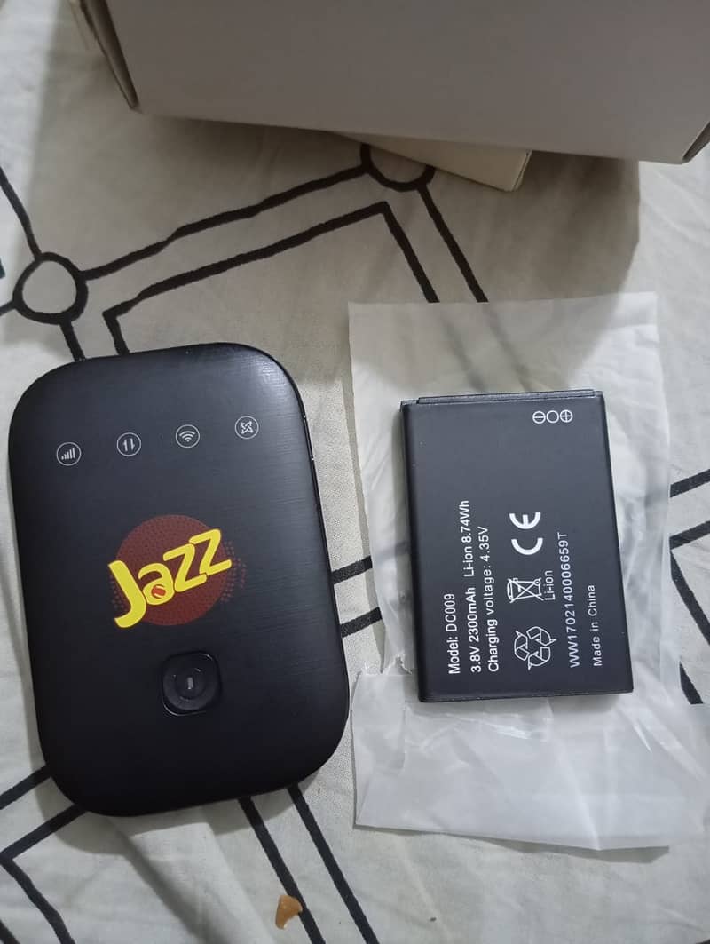 Jazz 4g Device box pack not used singel time urgent sale!!!!!!!!!!! 4