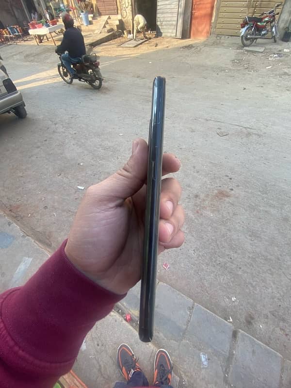 One Plus 8 5G 128GB 2