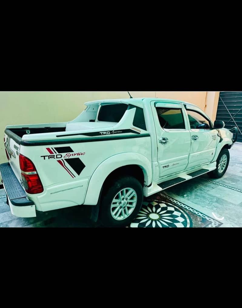 Toyota Hilux 2012 7