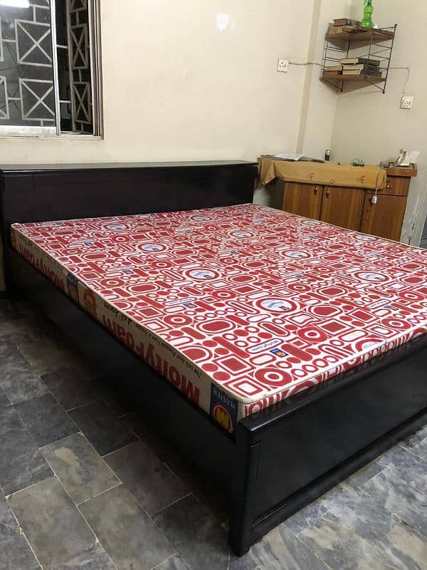 king size bed with mattress 0