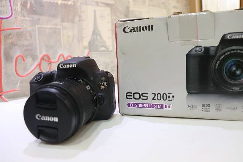 Canon Eos 200D with 18-55mm stm lens 1