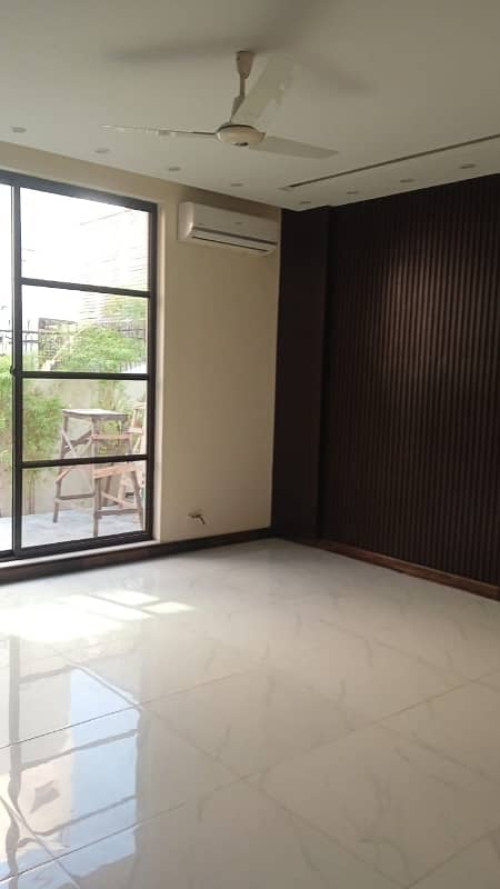 24 Marla Full House Brand New Available For Rent In Bridge colony. 11