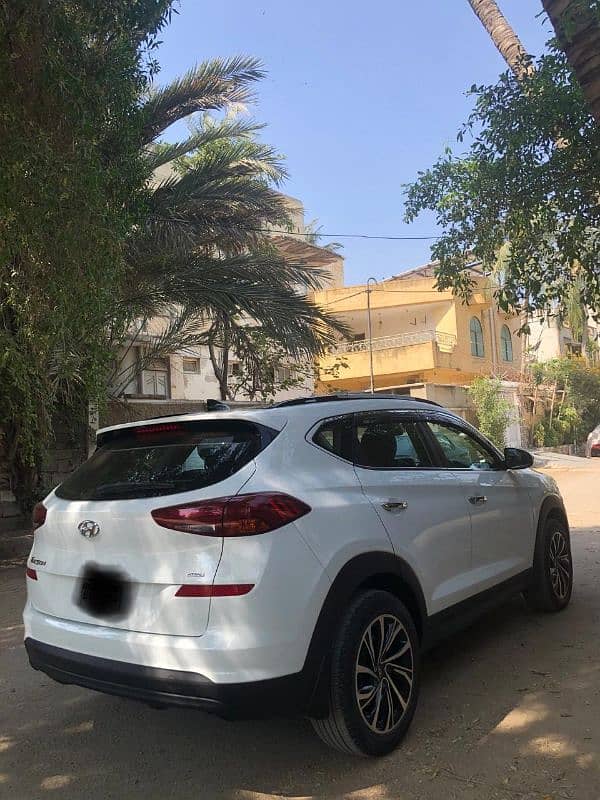 Hyundai Tucson 2023 AWD top of the line 3