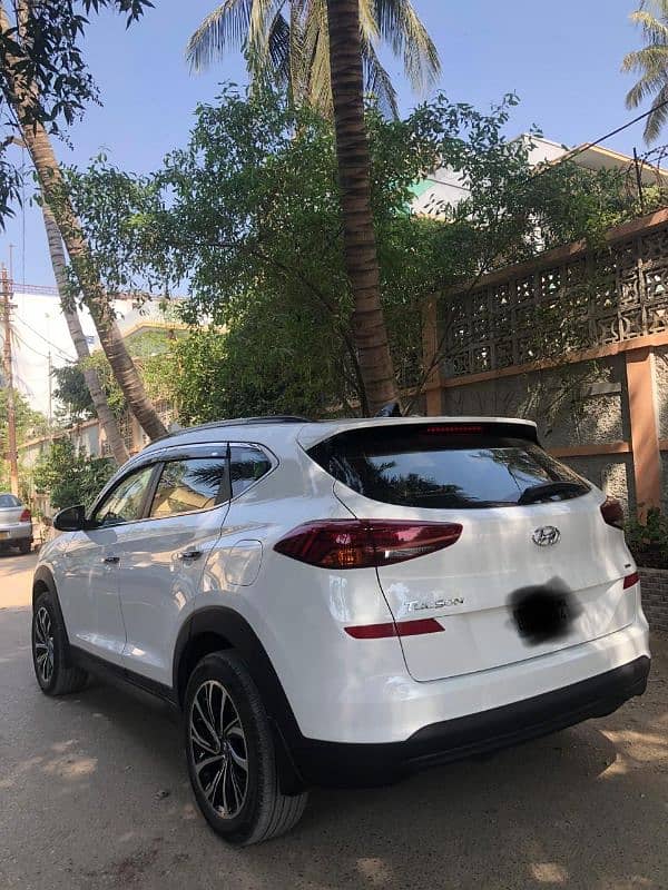 Hyundai Tucson 2023 AWD top of the line 5