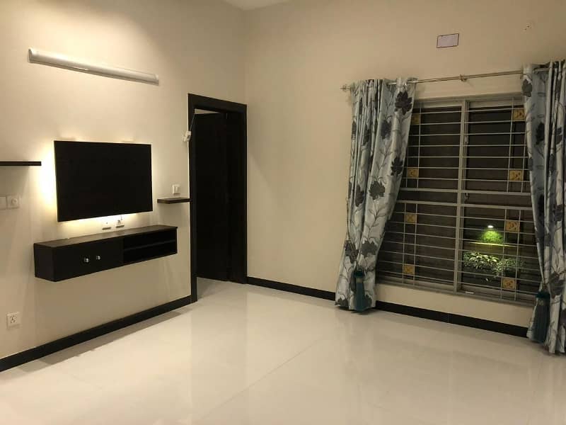 1 Kanal Brand New House For Rent 3